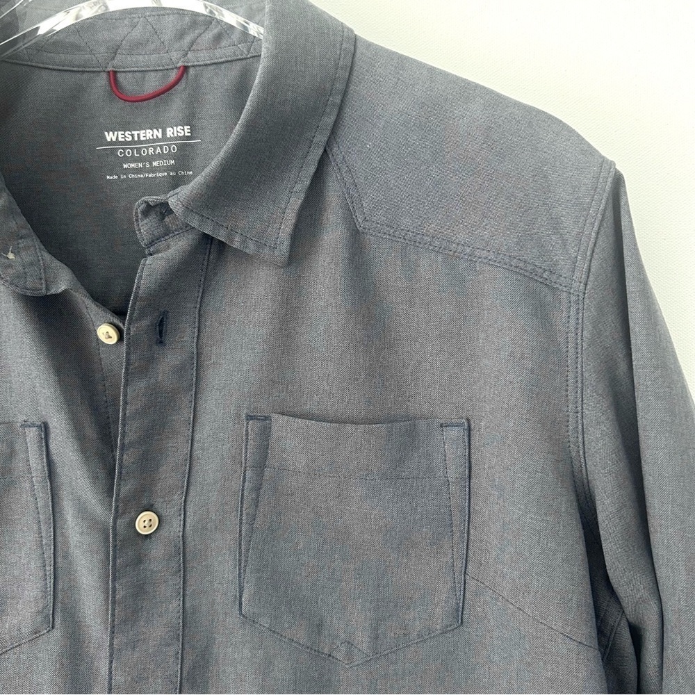 Western Rise Button Down Shirt Blouse Top Tech Travel Gorpcore Gray Size Medium - Picture 6 of 15